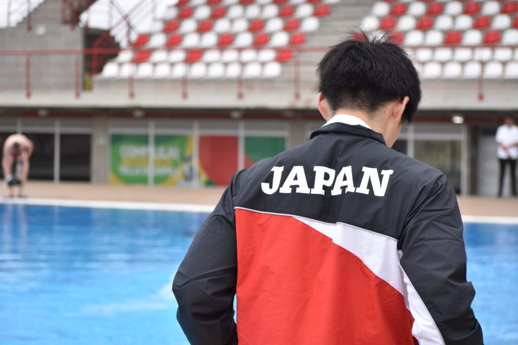 FISU世界大学選手権_裏表紙（フィンスイミングチャンネル）