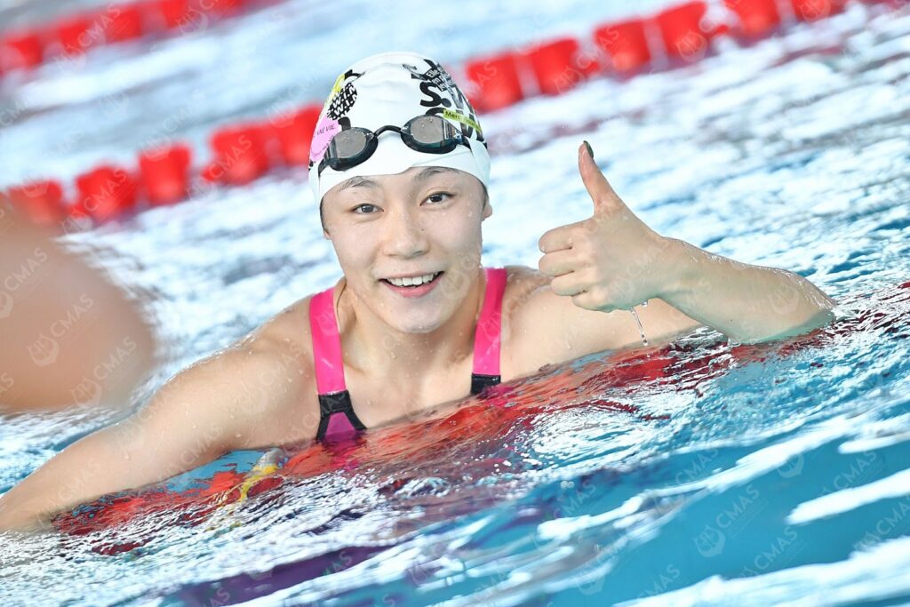 フィンスイミング世界選手権_女子100mサーフィス世界新記録のHU Yaoyao_CMAS公式HPより引用（フィンスイミングチャンネル）